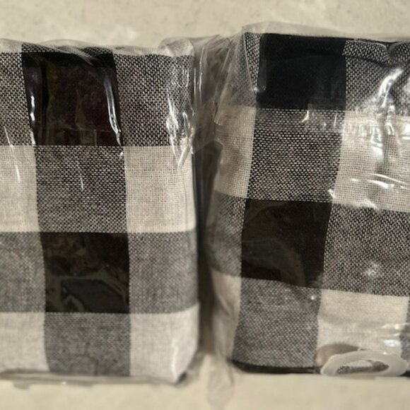 2 New Country Check Black/Buttermilk curtain panels - Picture 2 of 2
